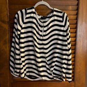 Banana Republic Black & White Striped Long Sleeve Blouse • Size S • NWT
